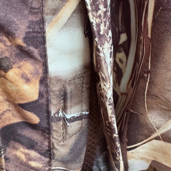 Drake Waterfowl Systems Camo Performance Shirt M | Vented, Zip & Magnetic Pocket - Picture 5 of 12